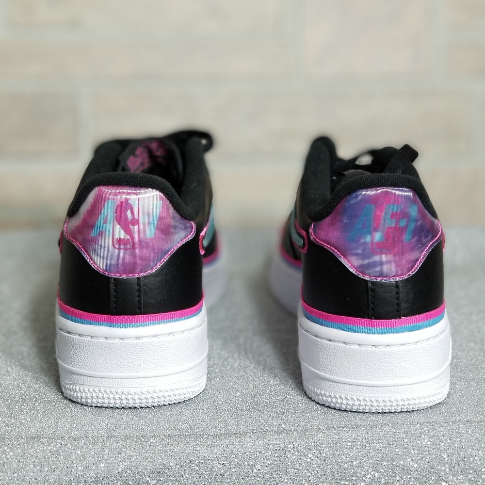 Nike Air Force 1 Low - Picture 4 of 7